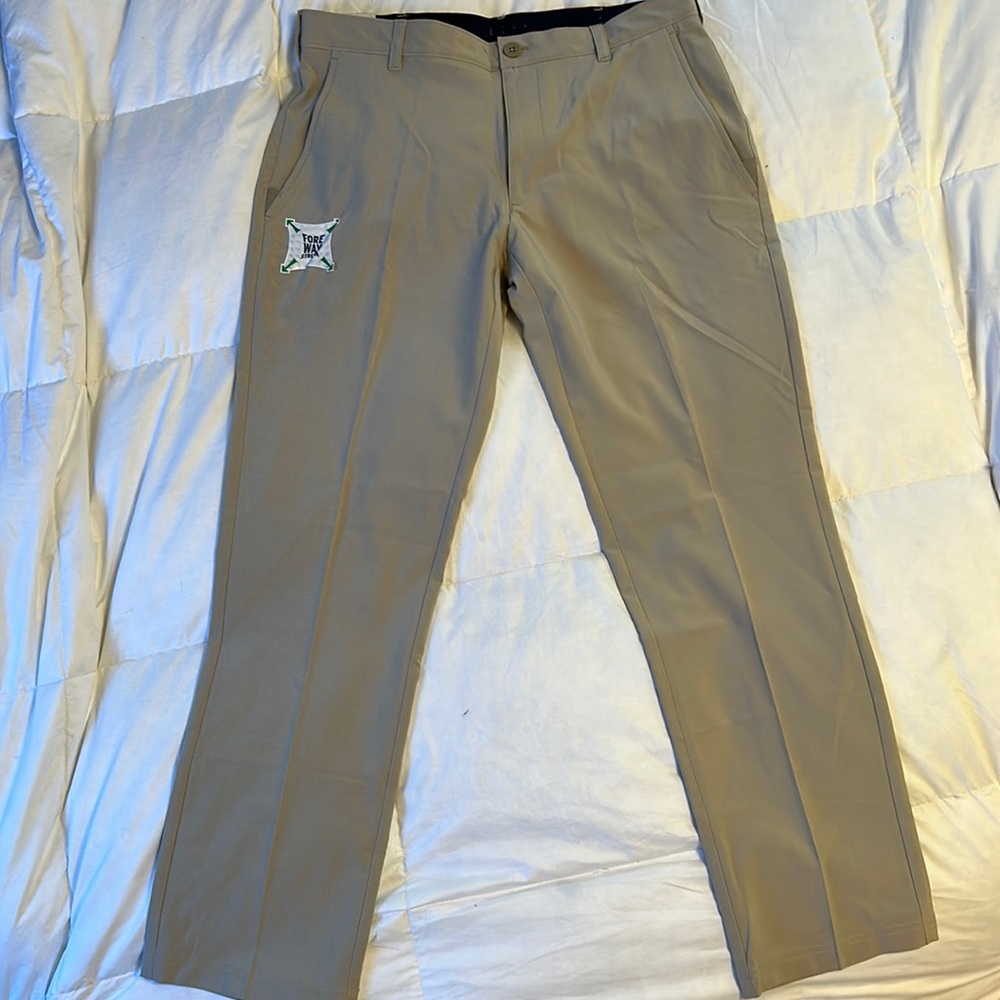 Izod men’s golf pants